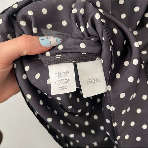 Jones New York Collection Petite Pleated Black & White Sleeveless Blouse Size 6P - Picture 10 of 14